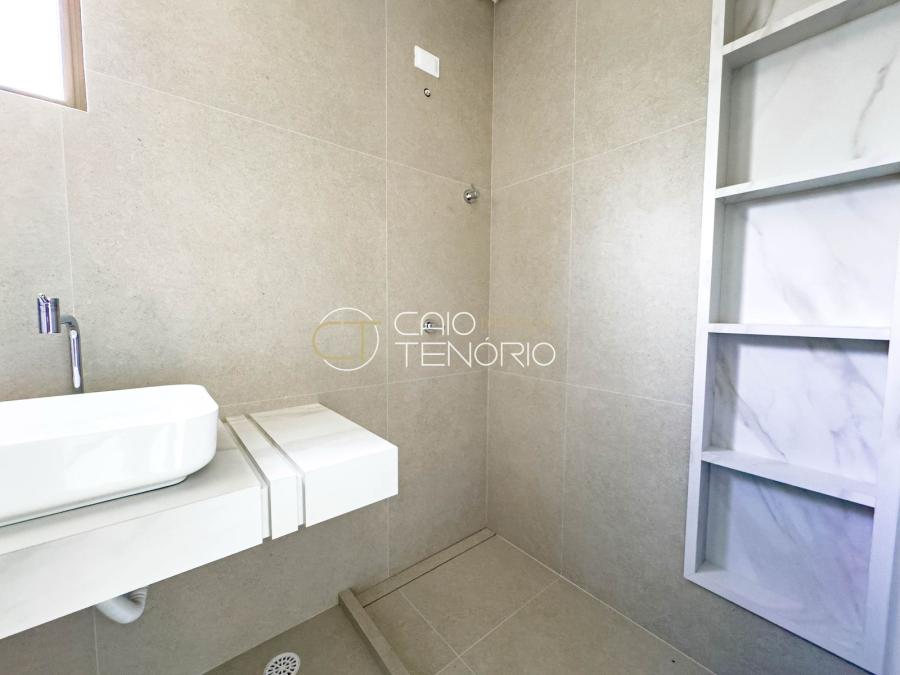 CASA NO CONDOMÍNIO VISTA LAGOA